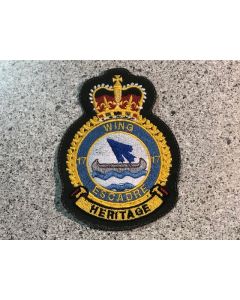 14939 180D - 17 Wing Winnipeg Coloured LVG Heraldic Crest