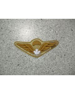 5486 580 A - Full size Airborne wings with white maple leaf