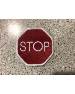 8218 40E- Stop sign for back of hockey jersey